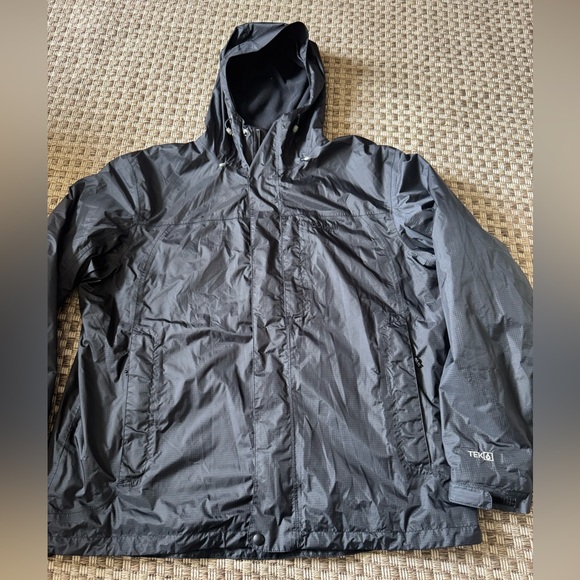 LL Bean Fleece Lined Rain Jacket - Picture 1 of 9